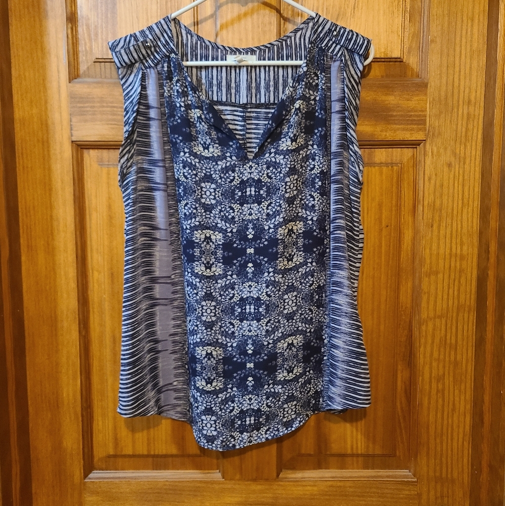 Maurices Blue Floral/Striped Sleeveless Dress Top. Size Large.